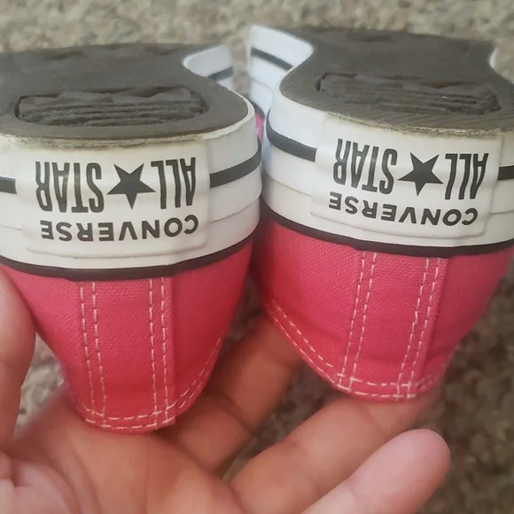 CONVERSE Chuck Taylor All Star, Bight Pink Sneaker. Men's Size 4, Women's Size 6 - Picture 7 of 13